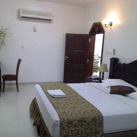 Al Shiraa Hotel Apartments Mascate Esterno foto